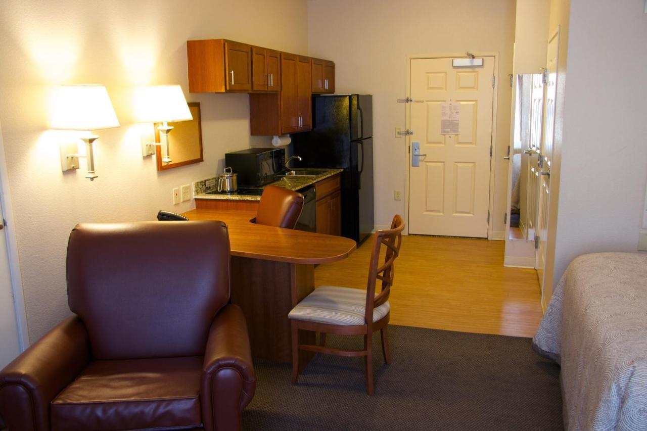 Candlewood Suites Champaign-Urbana University Area By Ihg Exteriör bild