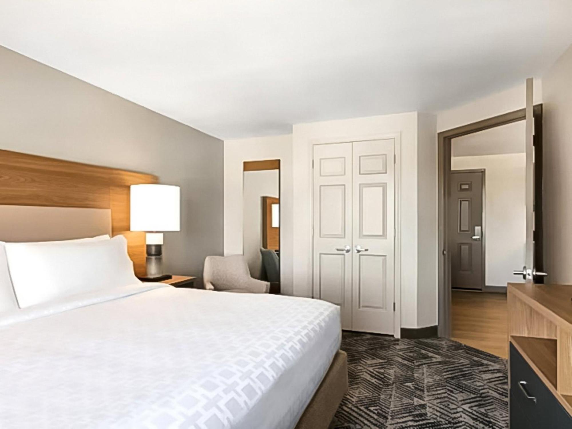 Candlewood Suites Champaign-Urbana University Area By Ihg Exteriör bild