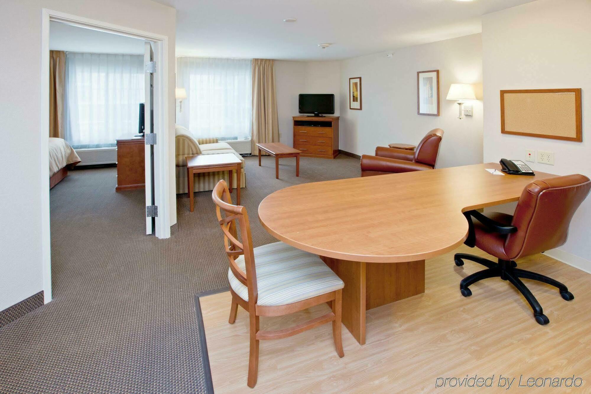 Candlewood Suites Champaign-Urbana University Area By Ihg Exteriör bild